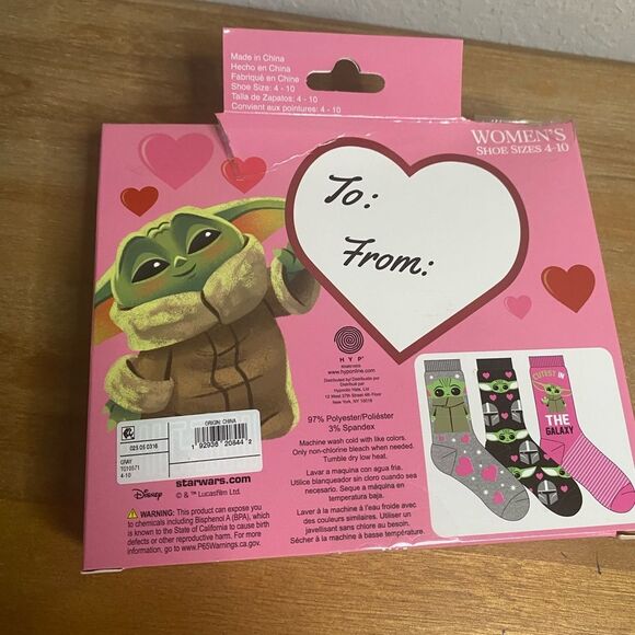 Star Wars Mandalorian Valentine’s Day Gift Set 3 pack Crew Socks New Holiday - Picture 3 of 5